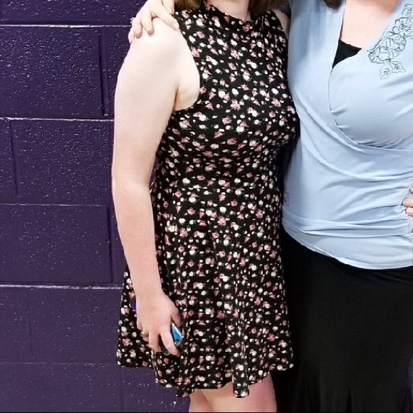 Forever 21 dress - Picture 3 of 3